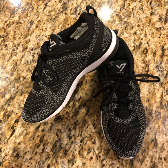 vionic lenora sneaker